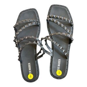 Steve Madden Skylar J flats. Size 9.